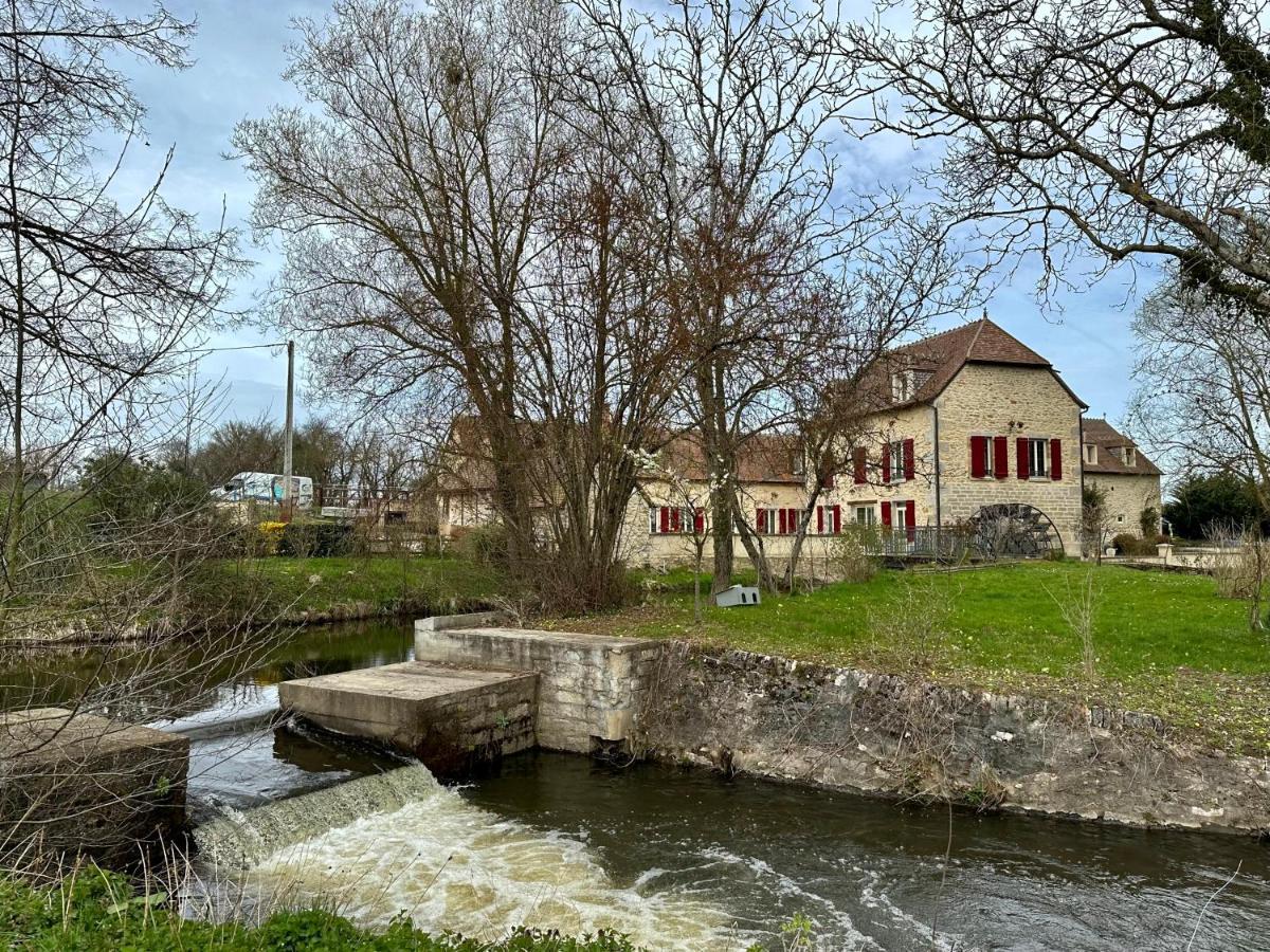 Moulin Le Fleurie Hotel Charenton-du-Cher ภายนอก รูปภาพ